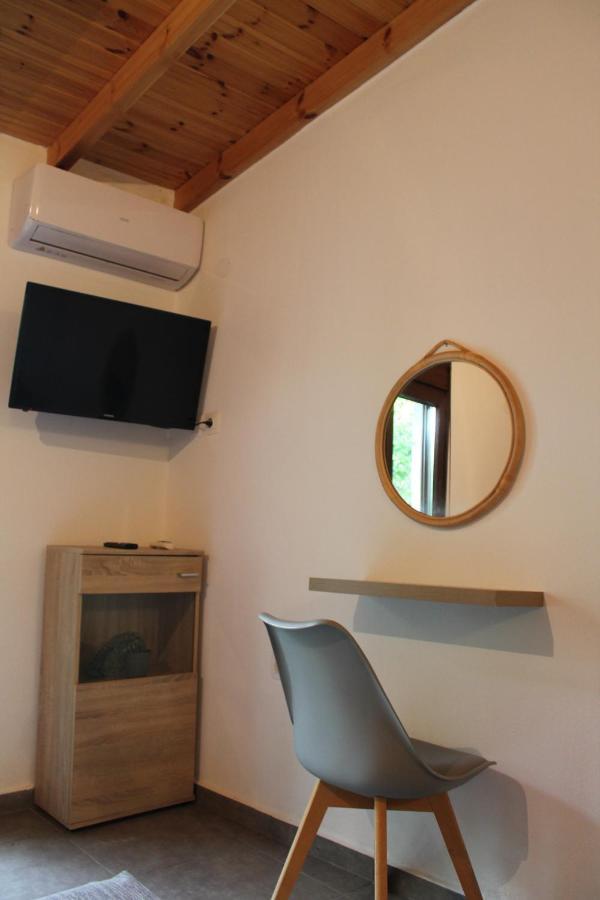 Citrus Garden Apartment Nea Skioni Exterior photo